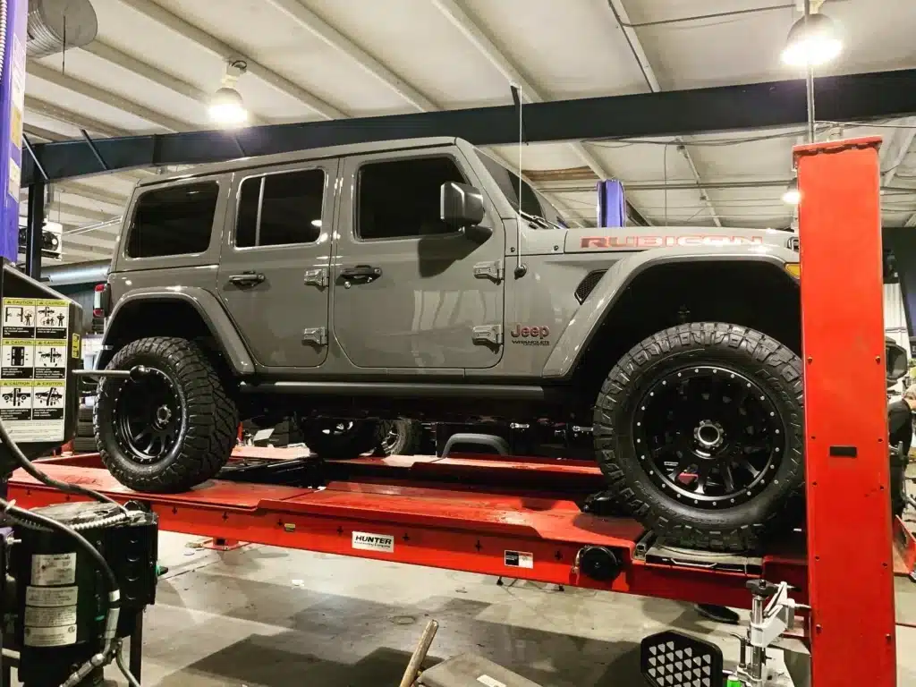 mecanico-jeep-en-caracas 